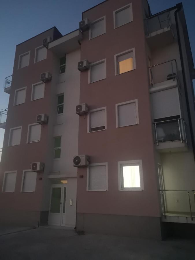 Jednosoban Stan Zoja Appartement Podgorica Buitenkant foto