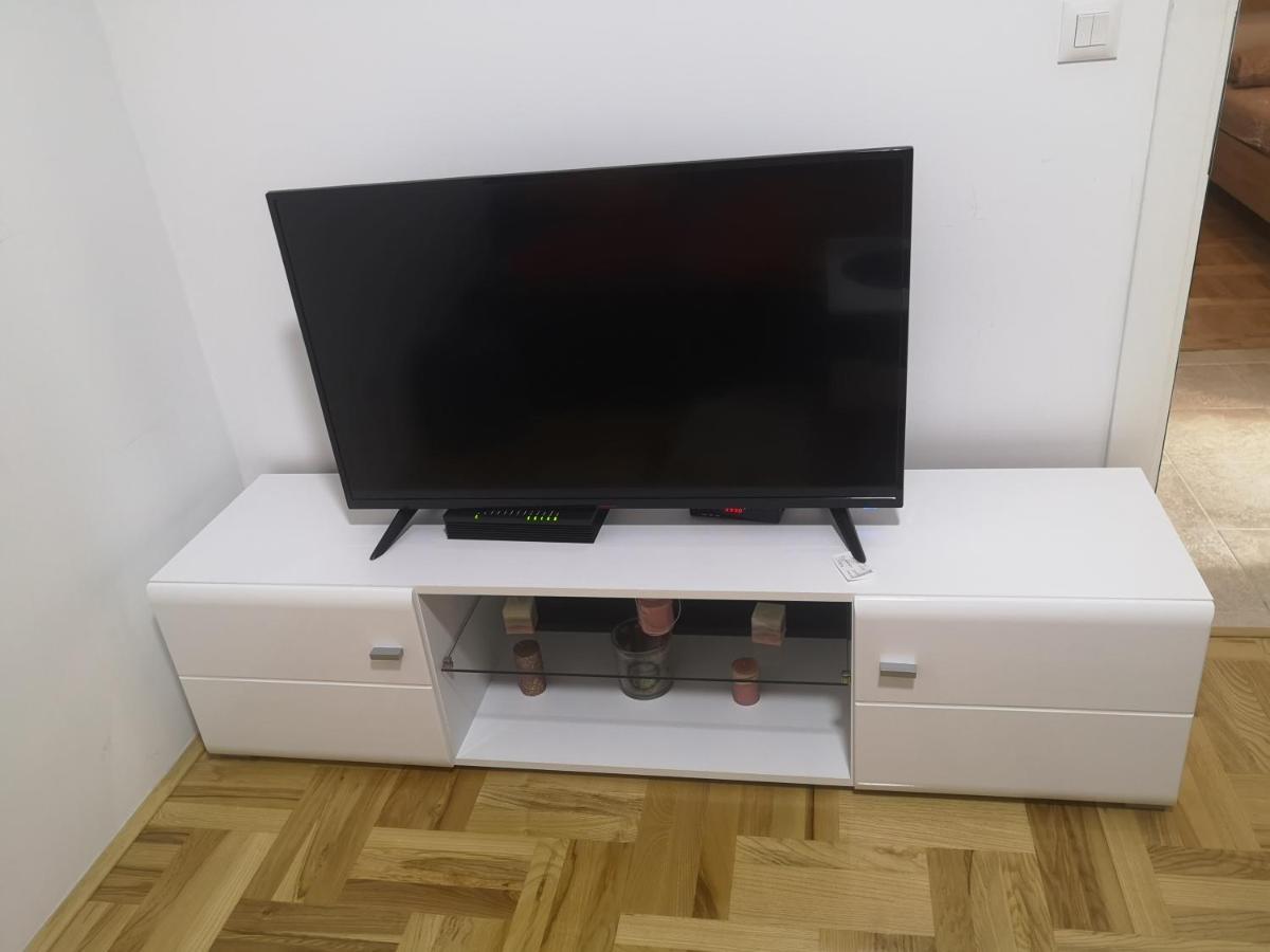 Jednosoban Stan Zoja Appartement Podgorica Buitenkant foto